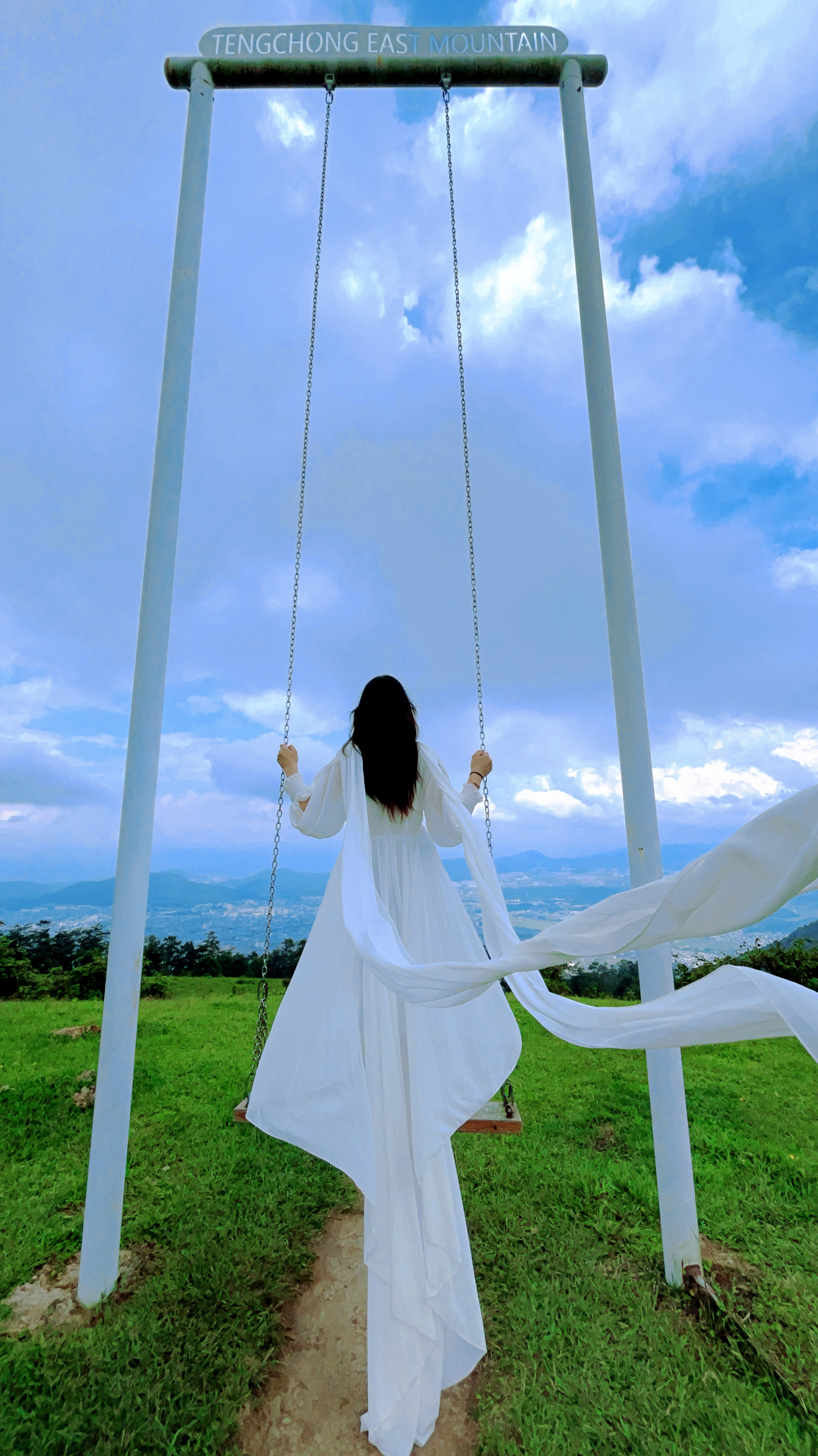 လွတ်လပ်စနစ်ကို စိုးရိမ်စွာ